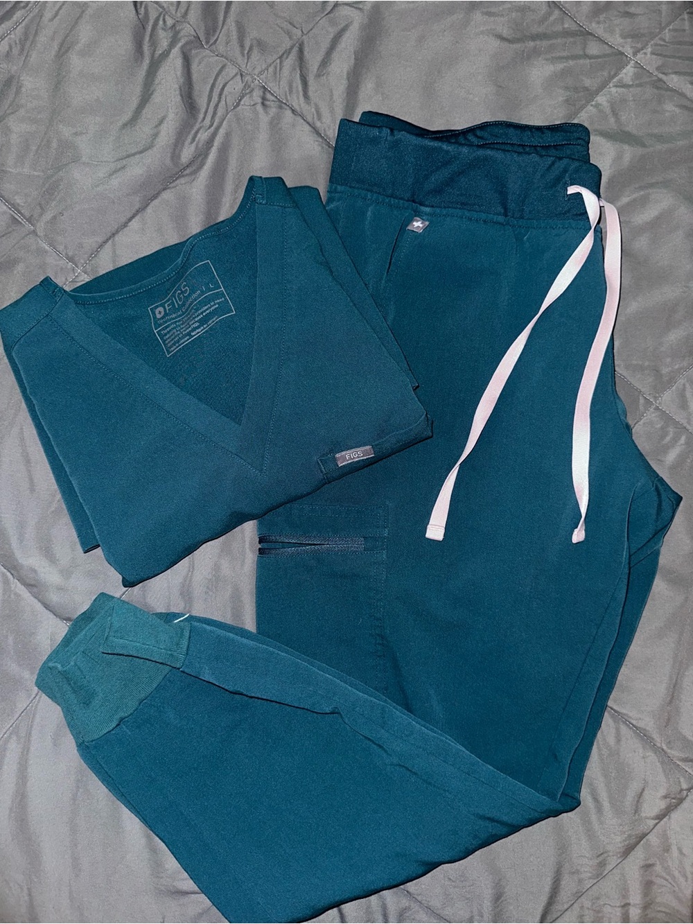 Figs Woman’s Scrub Set